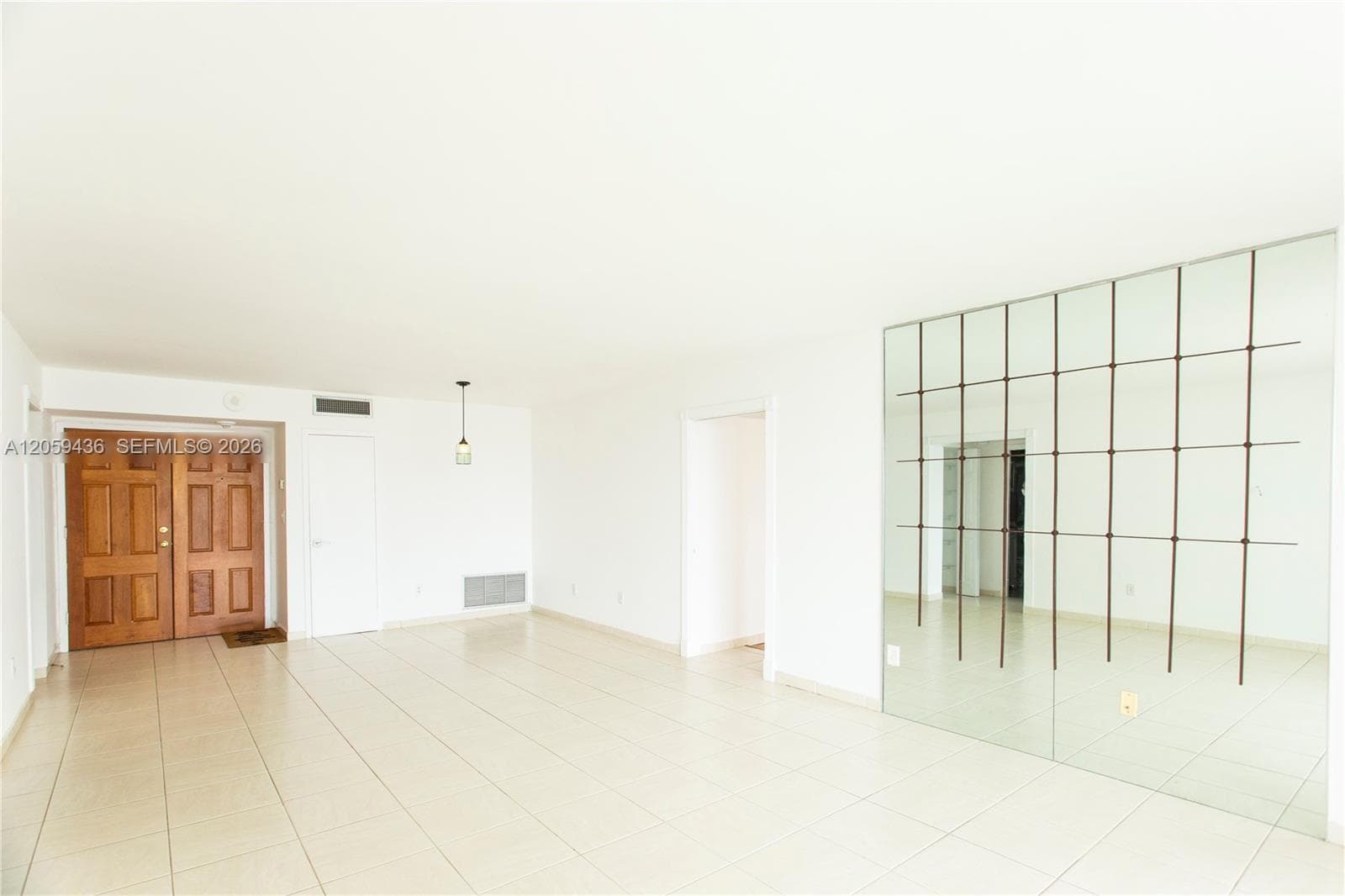 1420 Brickell Bay Dr # 1604B, Miami, FL 33131 photo 2
