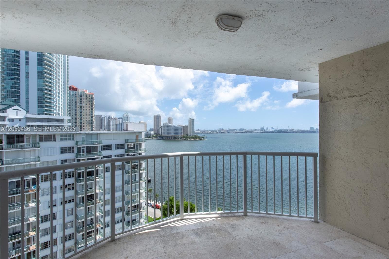 1420 Brickell Bay Dr # 1604B, Miami, FL 33131