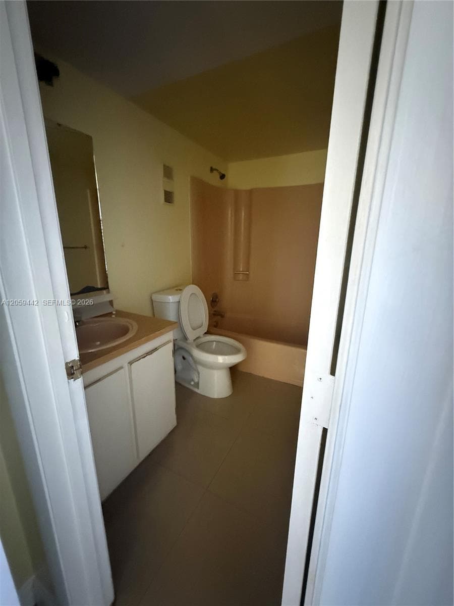 8740 N Sherman Cir # 402, Miramar, FL 33025 photo 3