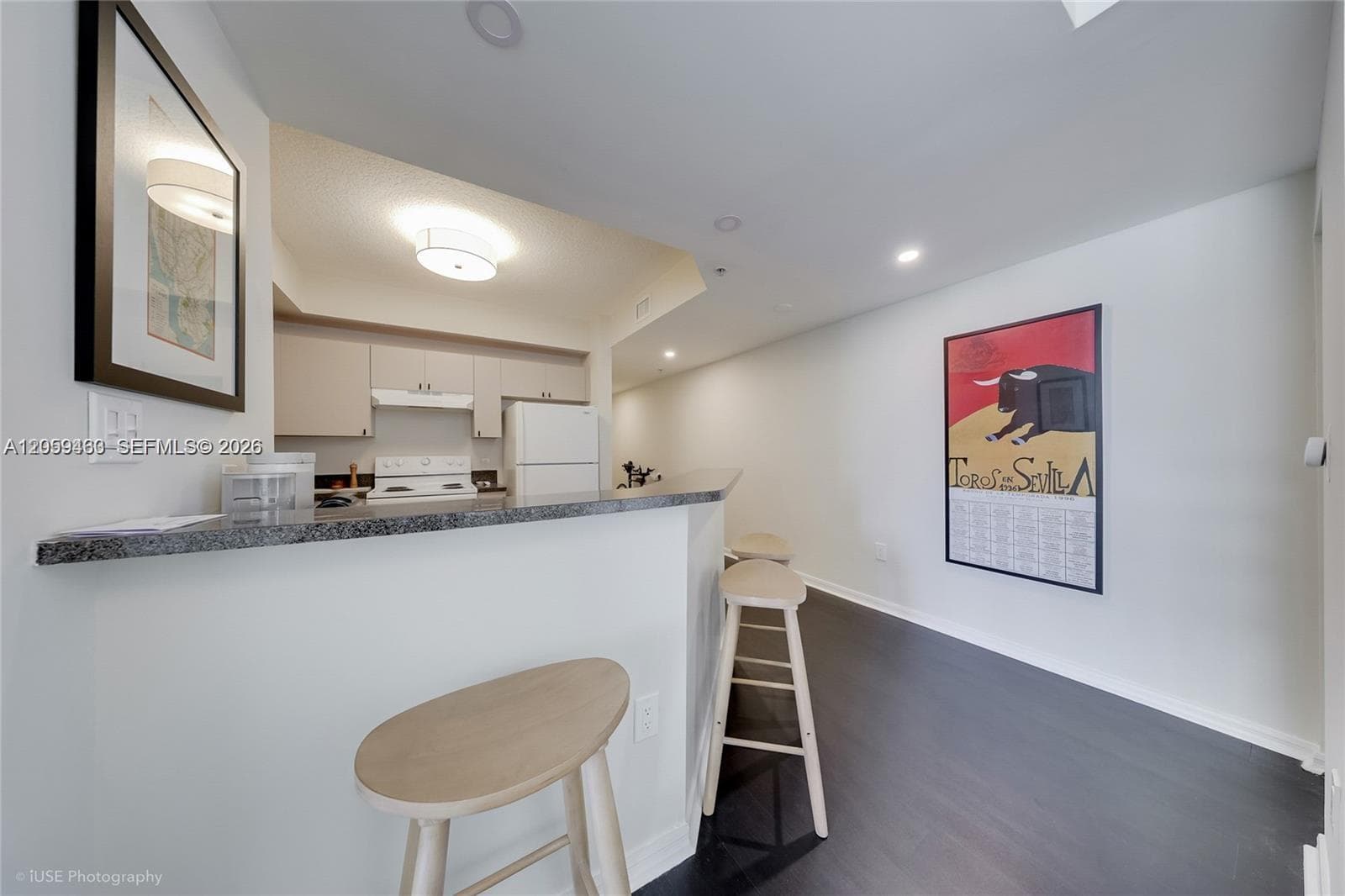 115 SW 11th St # 505, Miami, FL 33130 photo 3