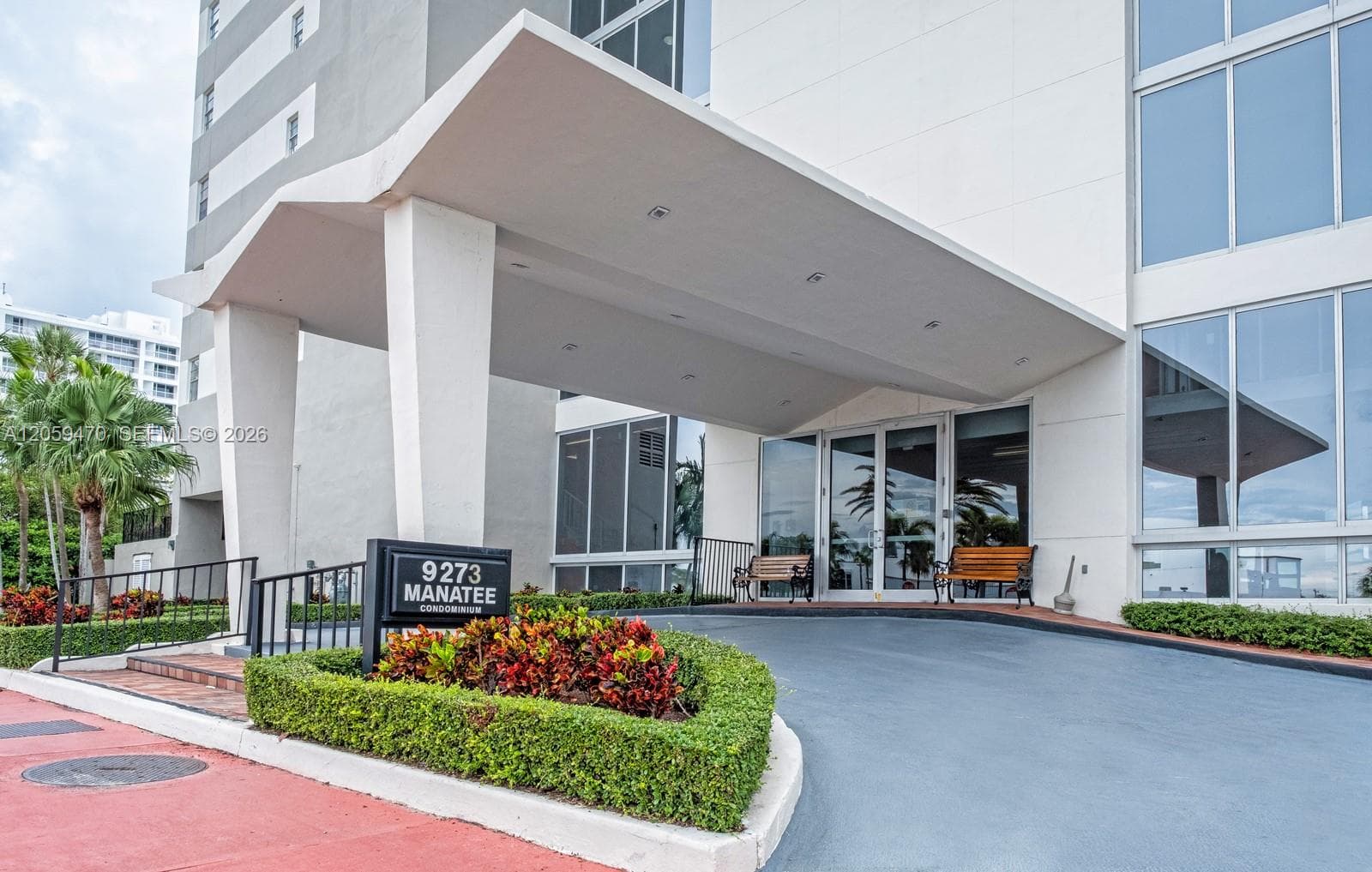 9273 Collins Ave # 212, Surfside, FL 33154 photo 4