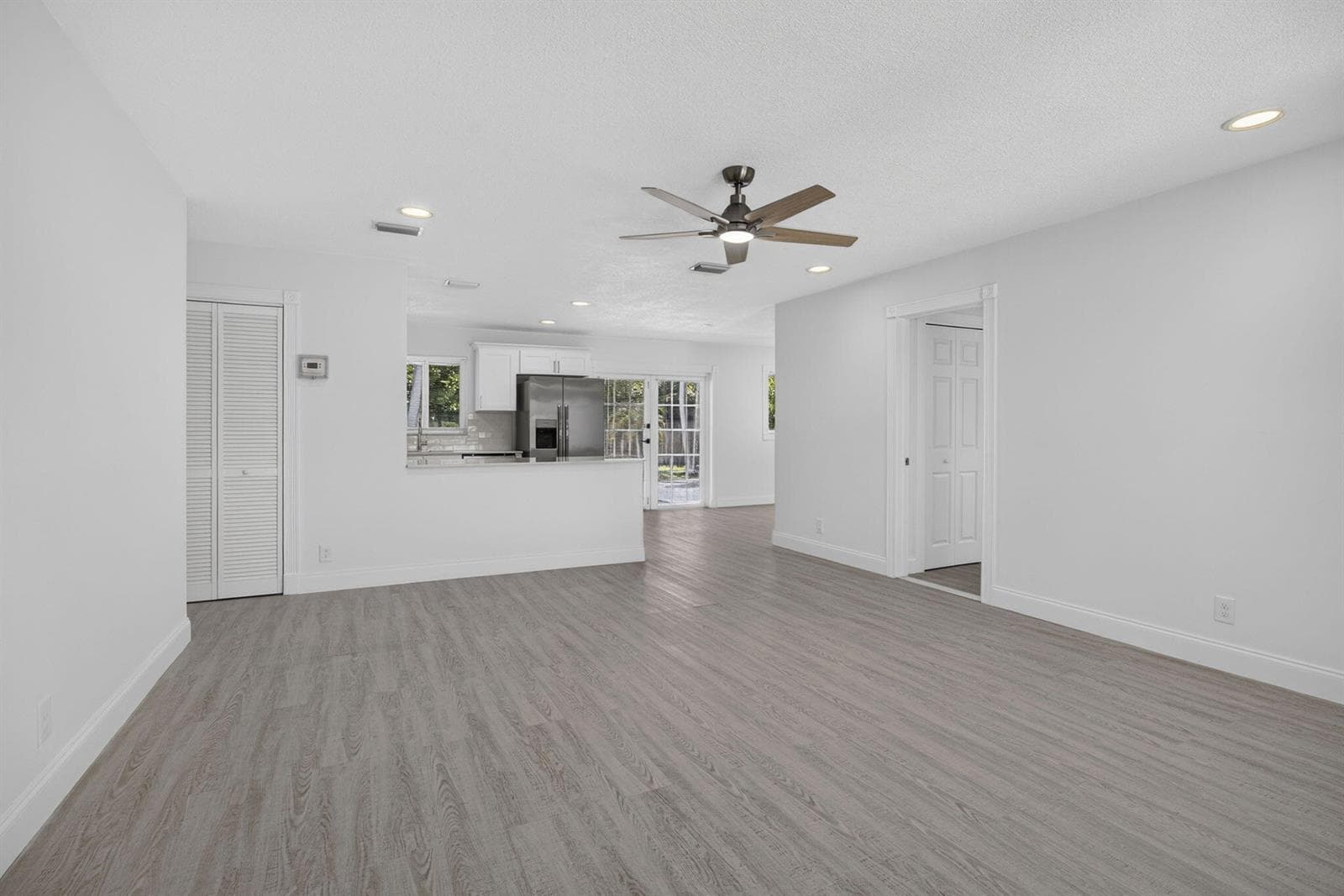 514 Riverside Drive, Palm Beach Gardens, FL 33410 photo 5