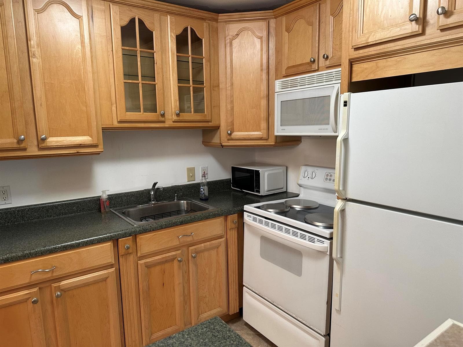 2 CANTERBURY A # 2, West Palm Beach, FL 33417