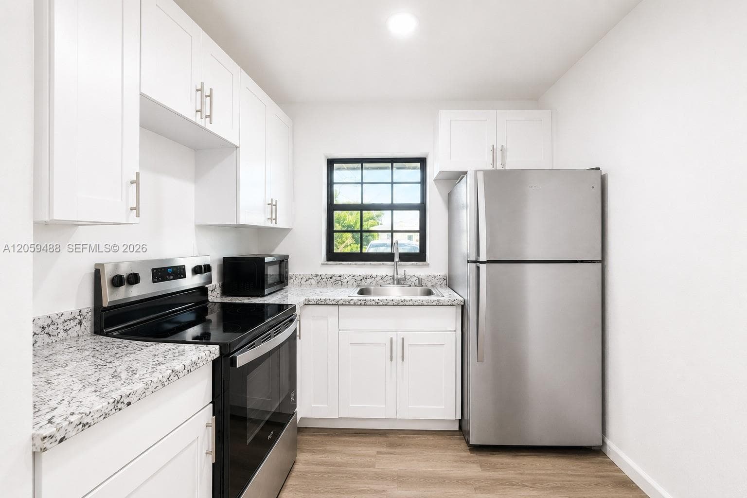 2401 NW 52nd St, Tamarac, FL 33309 photo 2