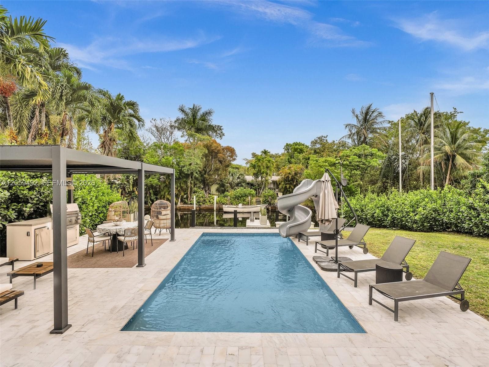 2448 Okeechobee Ln, Fort Lauderdale, FL 33312 photo 2
