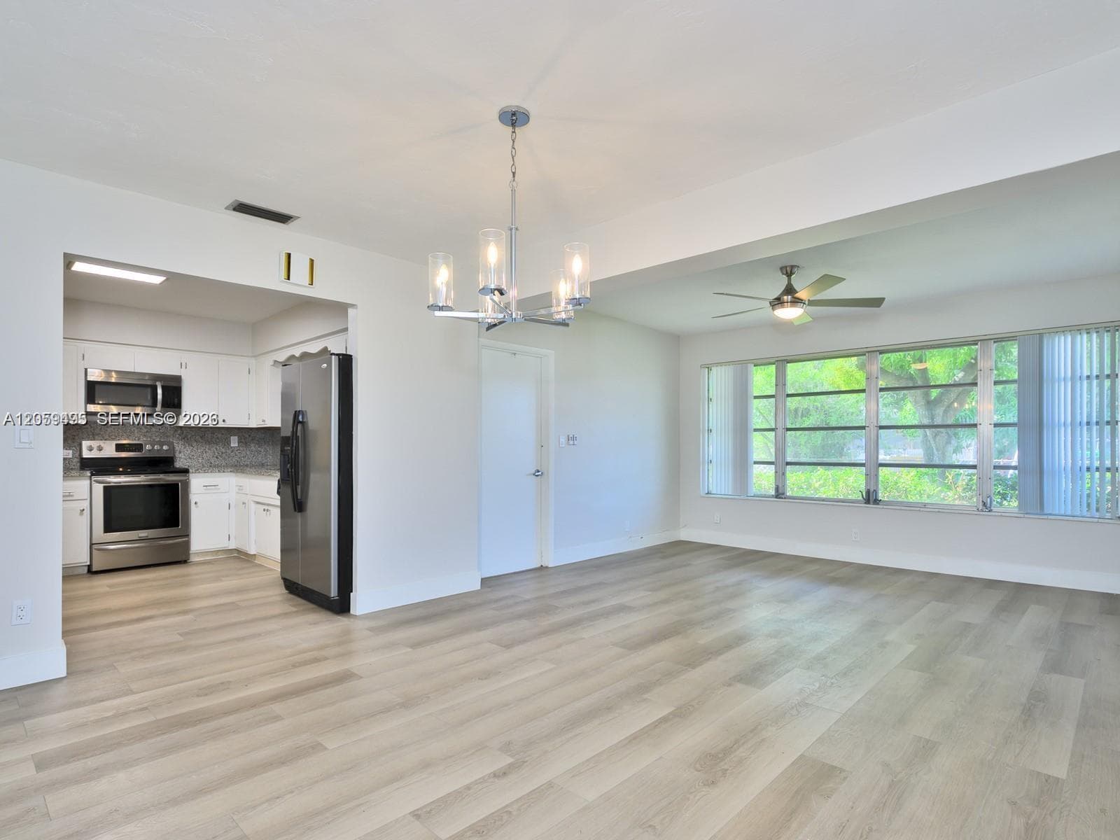 8691 NW 16th St, Pembroke Pines, FL 33024 photo 2