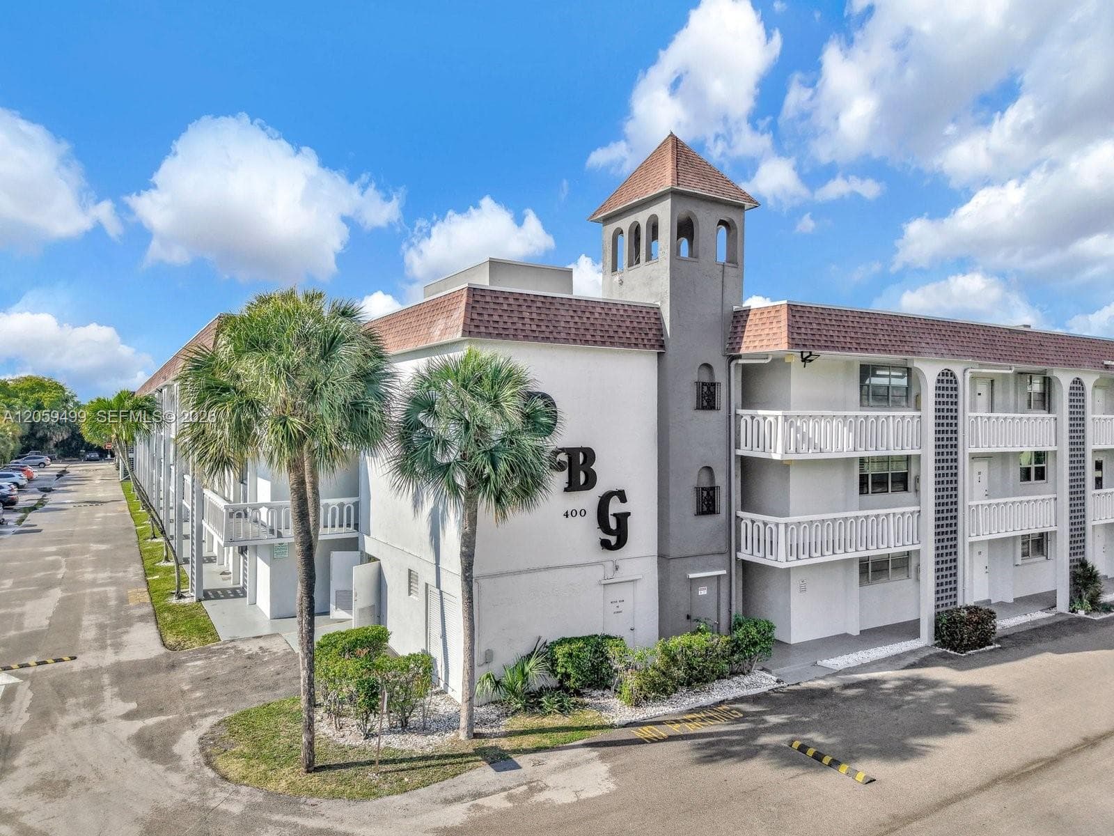 400 SE 10th Street # 303, Deerfield Beach, FL 33441 photo 2