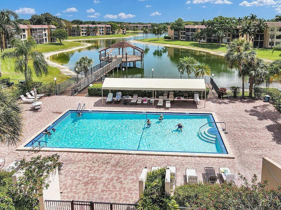 6700 ROYAL PALM Boulevard # 203D, Margate, FL 33063 photo 3