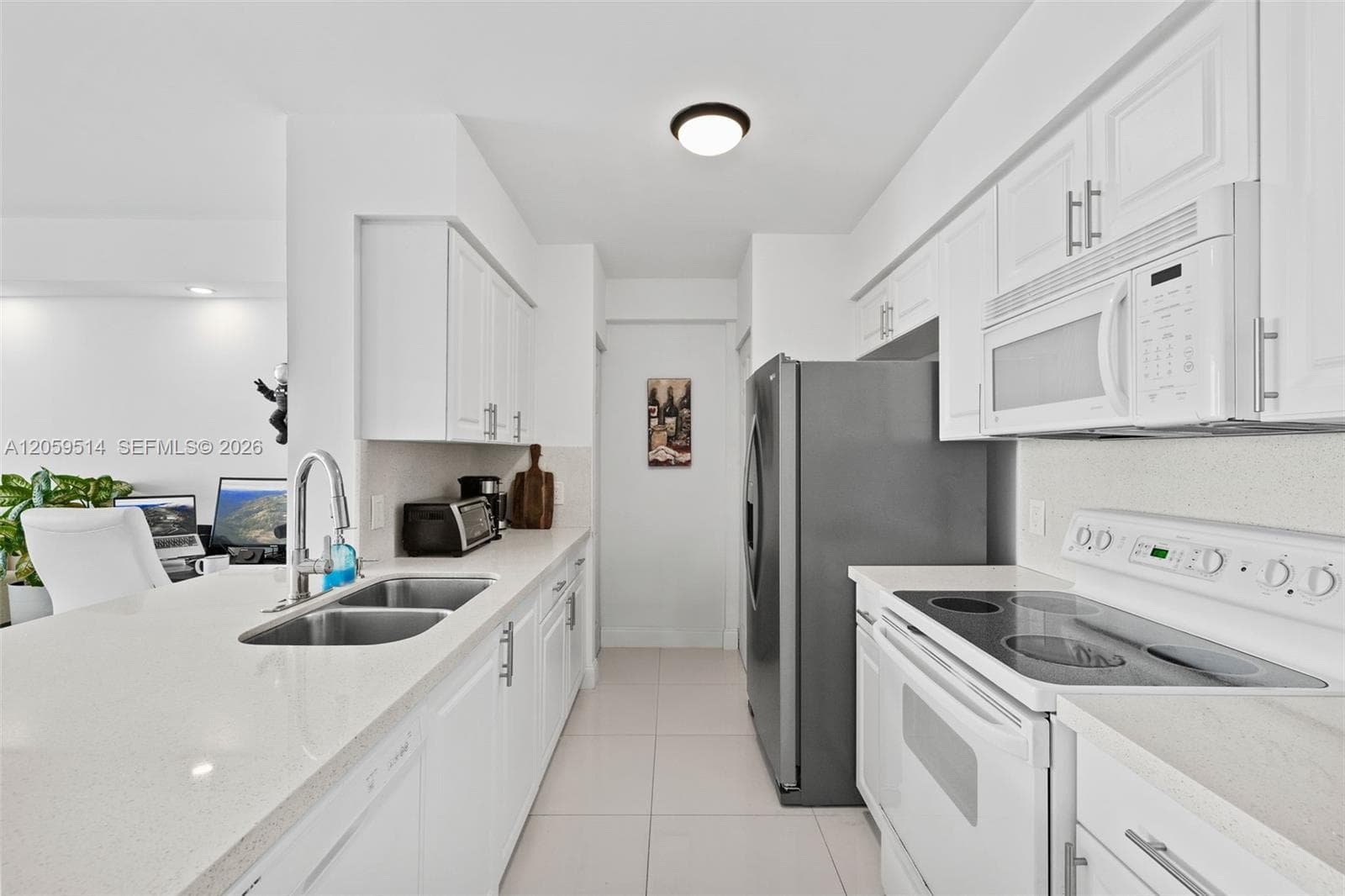 1155 Brickell Bay Dr # 2005, Miami, FL 33131 photo 5