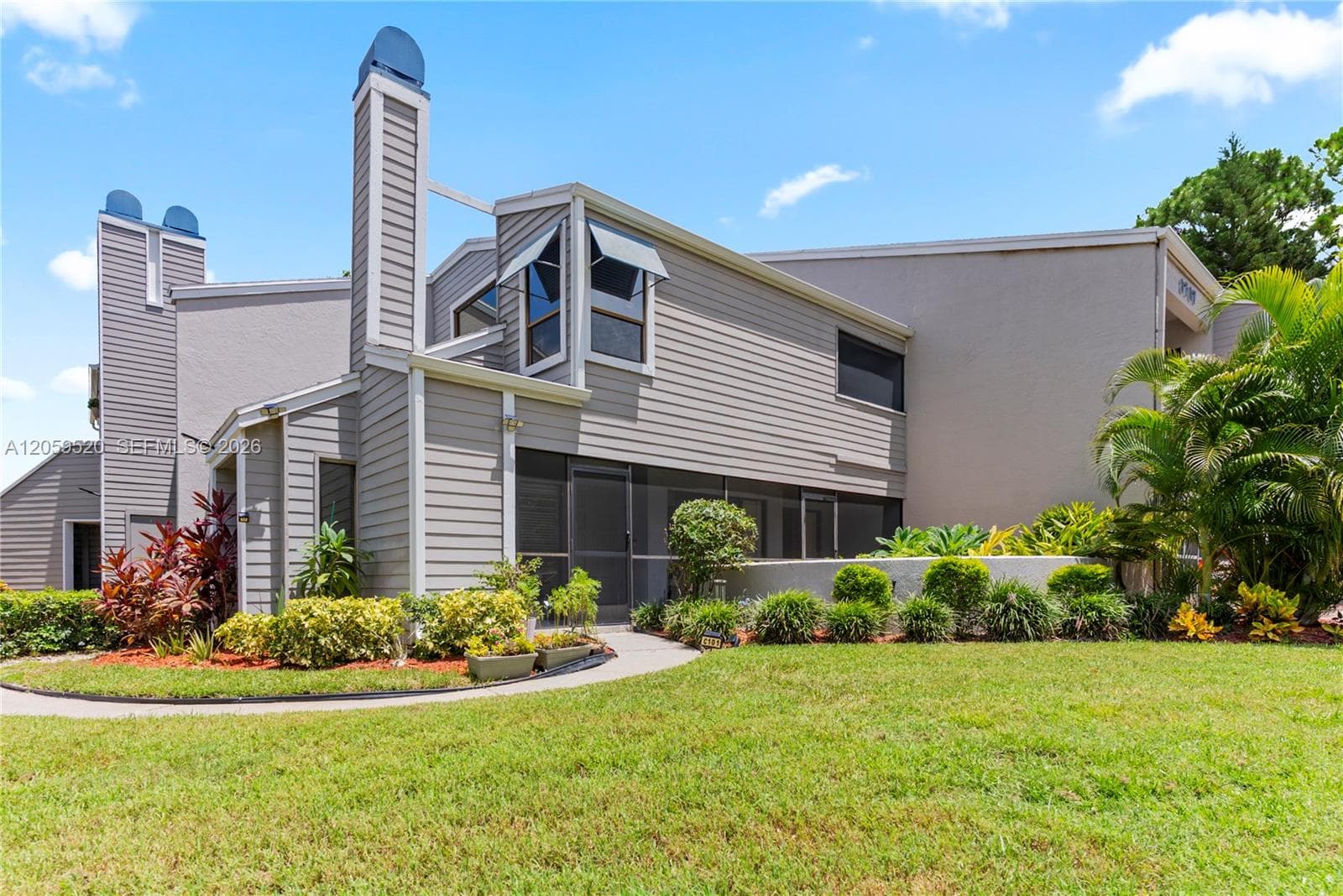 8707 Bardmoor Pl # 101, Seminole, FL 33777 photo 2