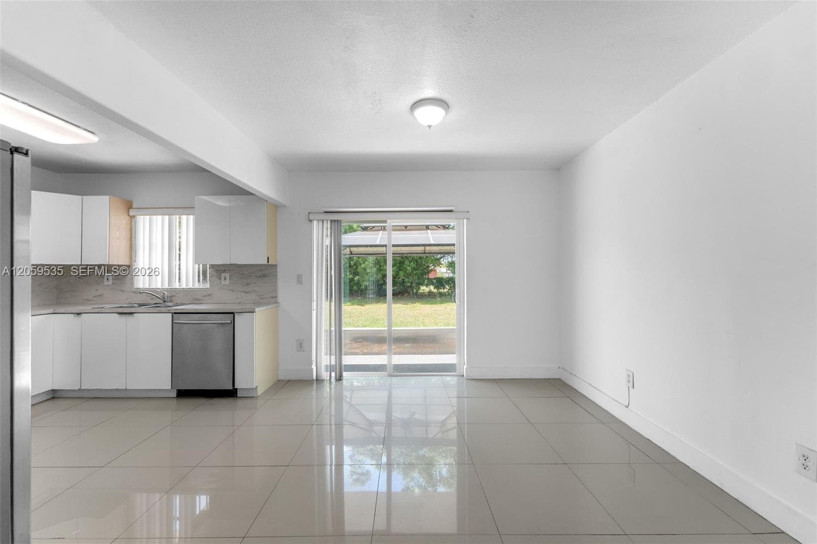 15543 SW 107th Ct, Miami, FL 33157 photo 5