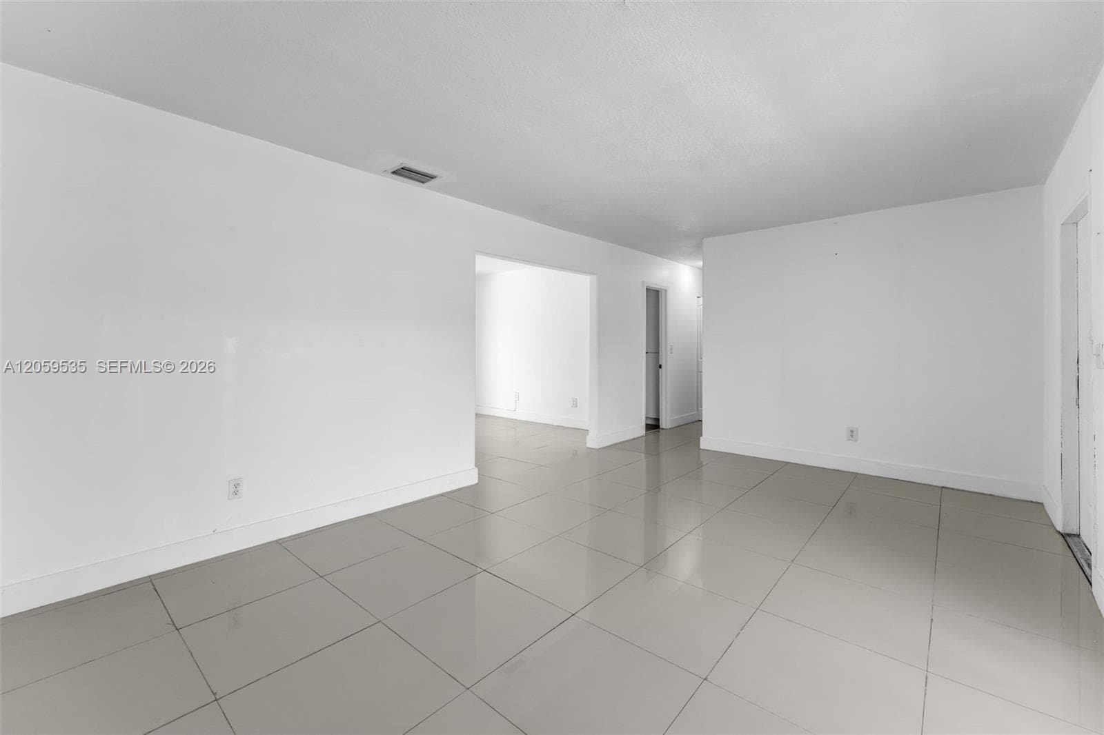 15543 SW 107th Ct, Miami, FL 33157 photo 4