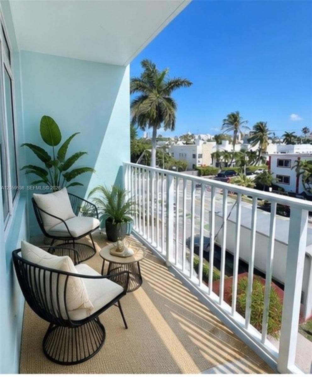 1150 Euclid Ave # 306, Miami Beach, FL 33139 photo 2