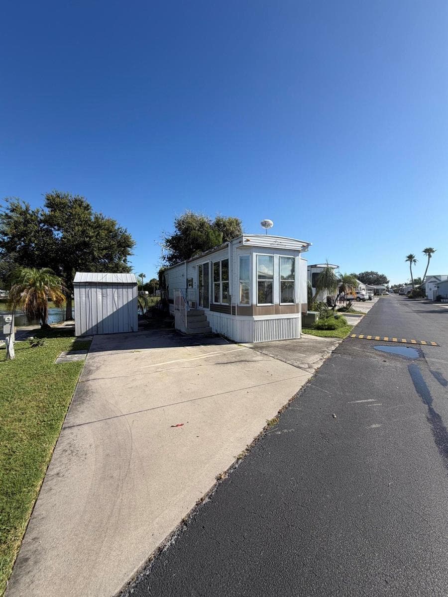 7950 HWY 78 # 184, Okeechobee, FL 34974 photo 2