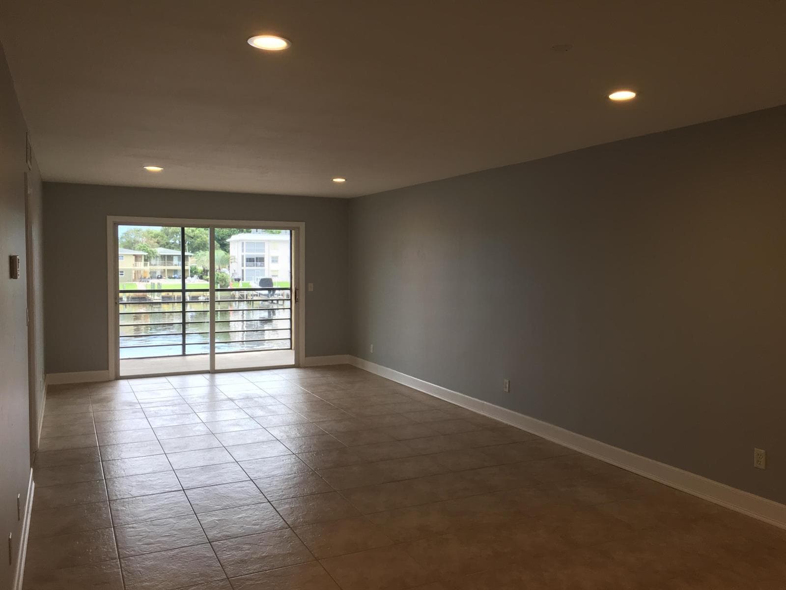 309 LAKE Circle # 202, North Palm Beach, FL 33408 photo 3