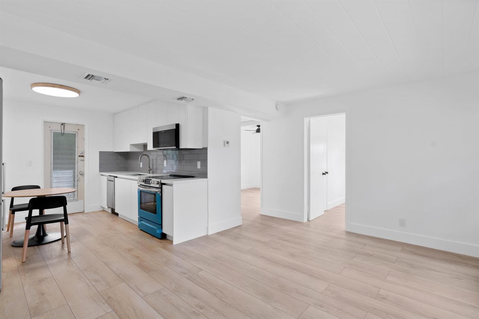 241 NE 10th Street, Delray Beach, FL 33444 photo 2