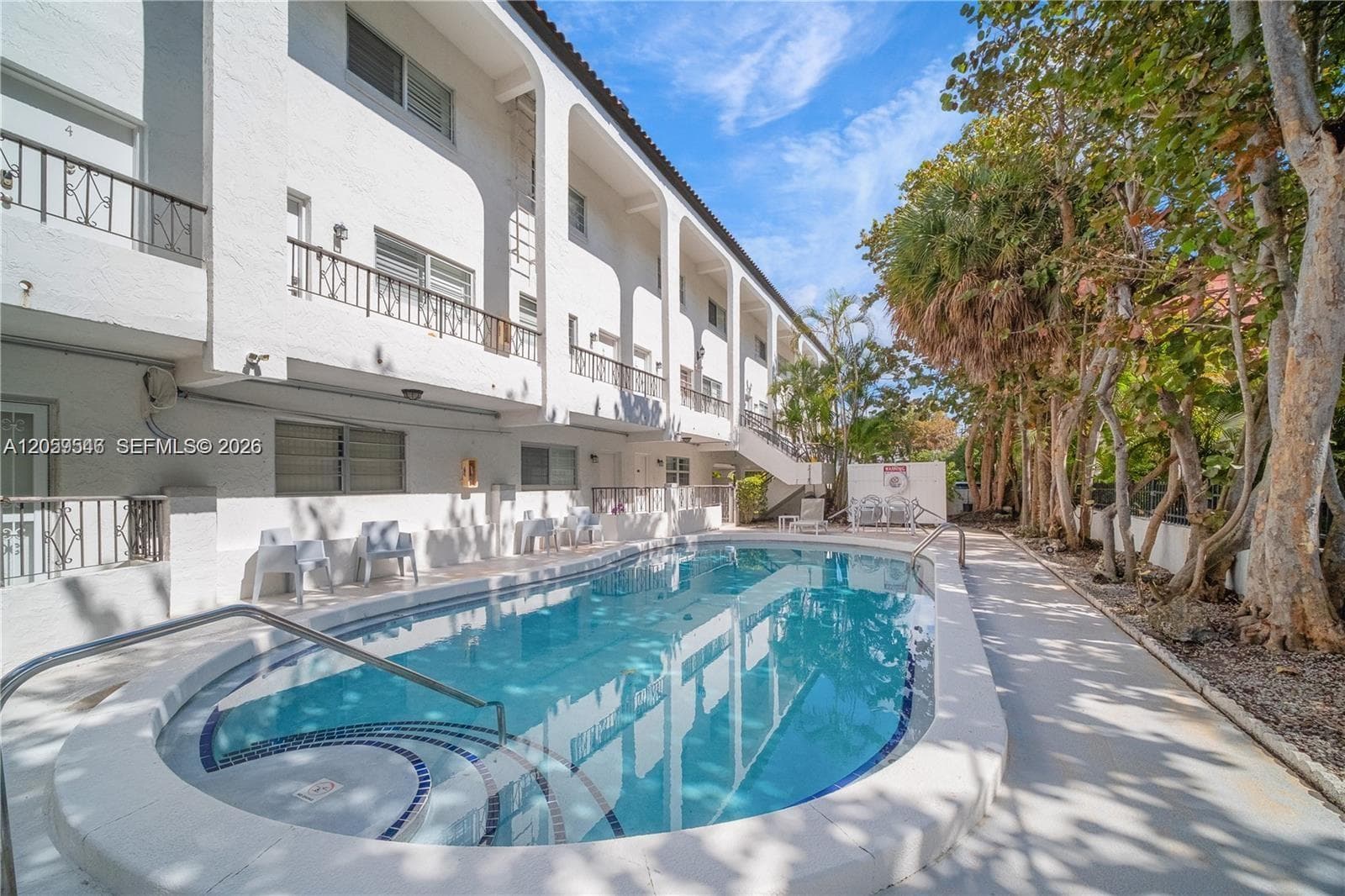 338 Majorca Ave # 207, Coral Gables, FL 33134 photo 5