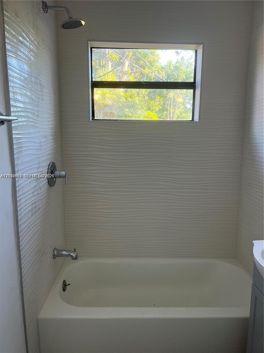 2126 Arthur St, Hollywood, FL 33020 photo 4
