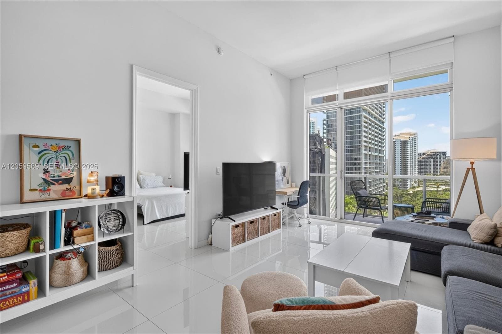500 Brickell Ave # 1100, Miami, FL 33131 photo 2