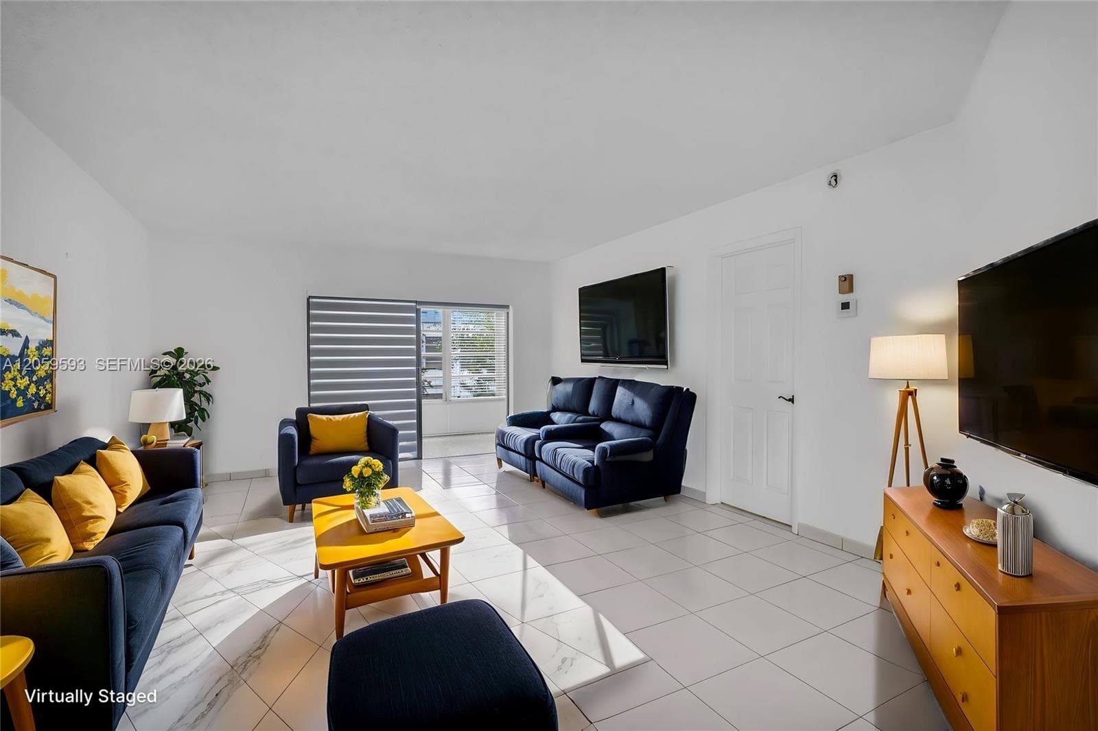 3990 NW 42nd Ave # 403, Lauderdale Lakes, FL 33319