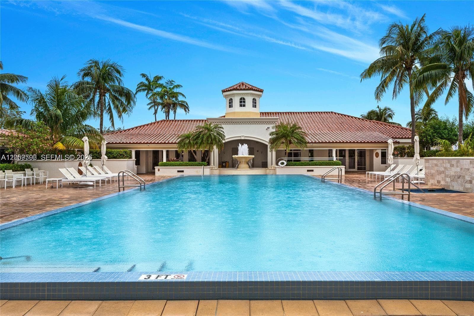 19900 E Country Club Dr # 310, Aventura, FL 33180 photo 3