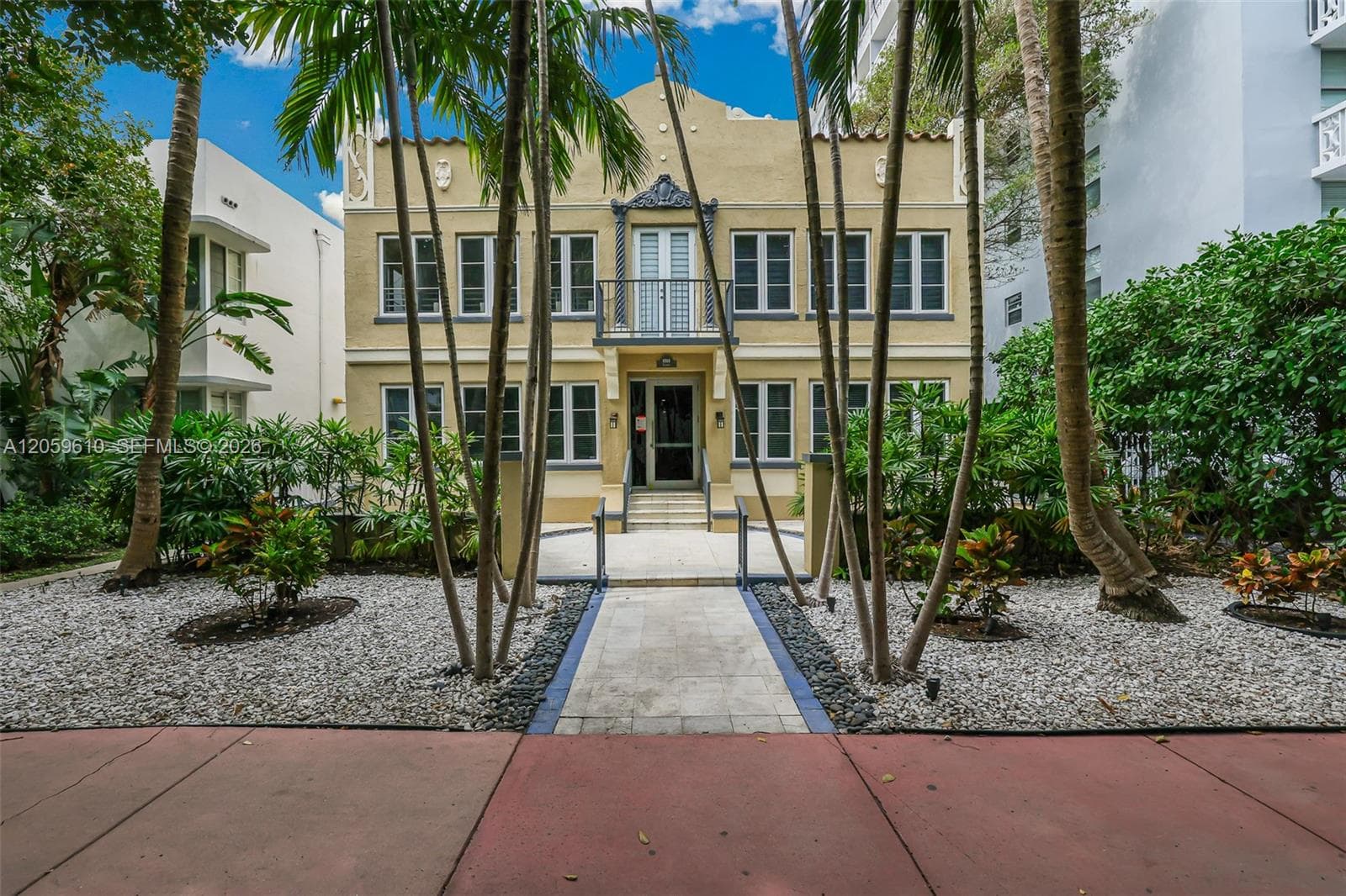 1018 Meridian Ave # 2, Miami Beach, FL 33139