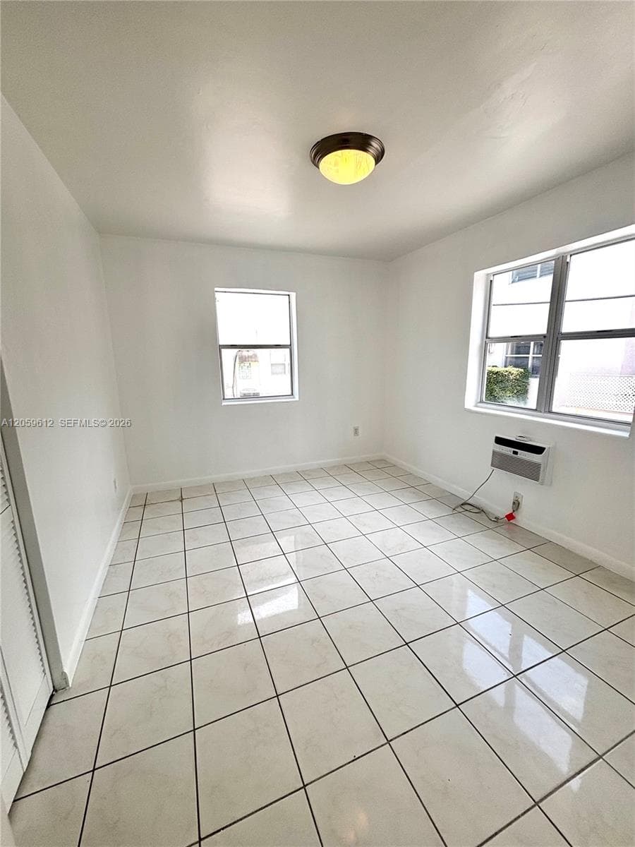31 Navarre Ave # 9, Coral Gables, FL 33134 photo 5