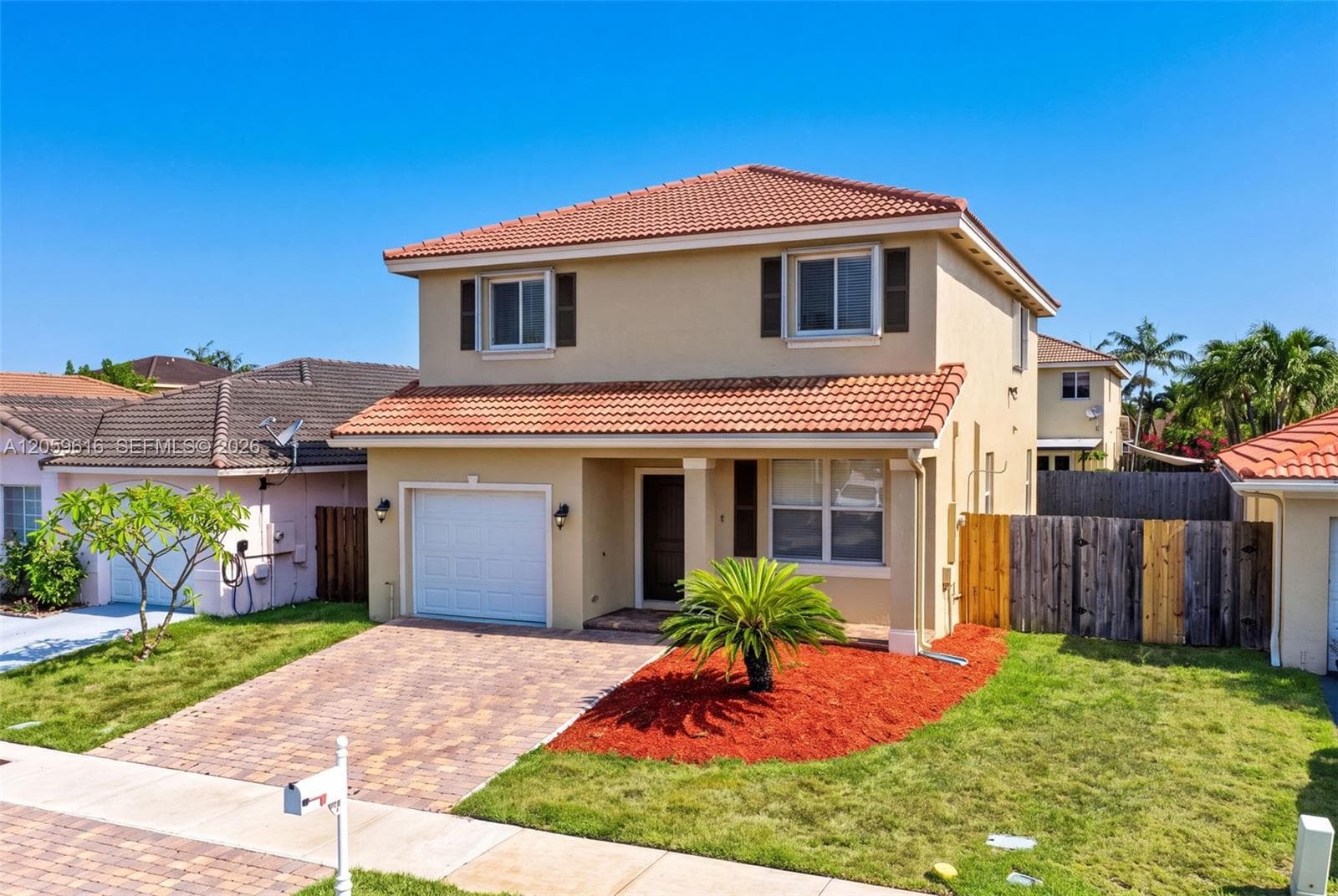 8961 SW 215th Ter, Cutler Bay, FL 33189 photo 2