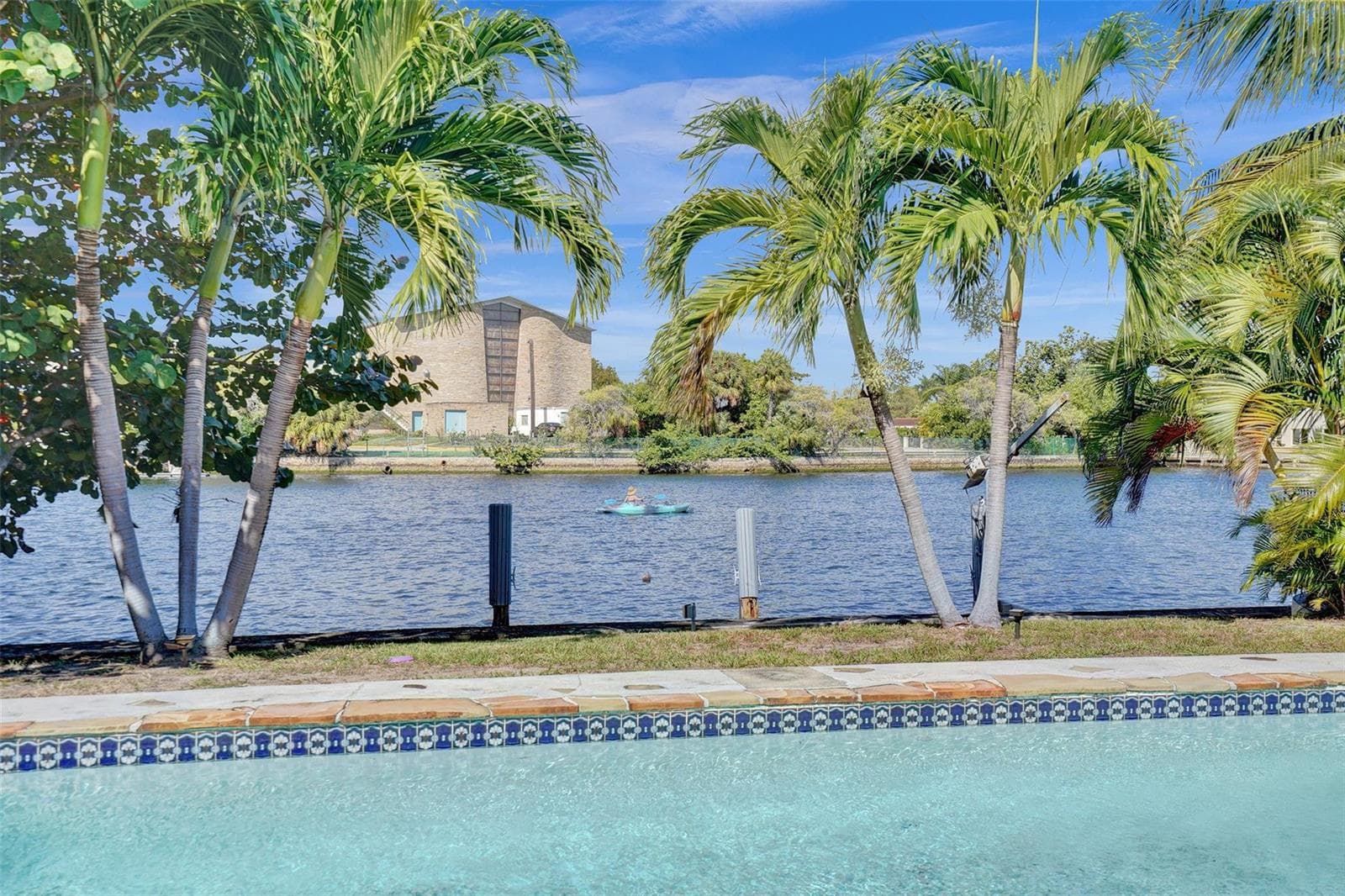 1325 MIDDLE RIVER Drive, Fort Lauderdale, FL 33304 photo 3