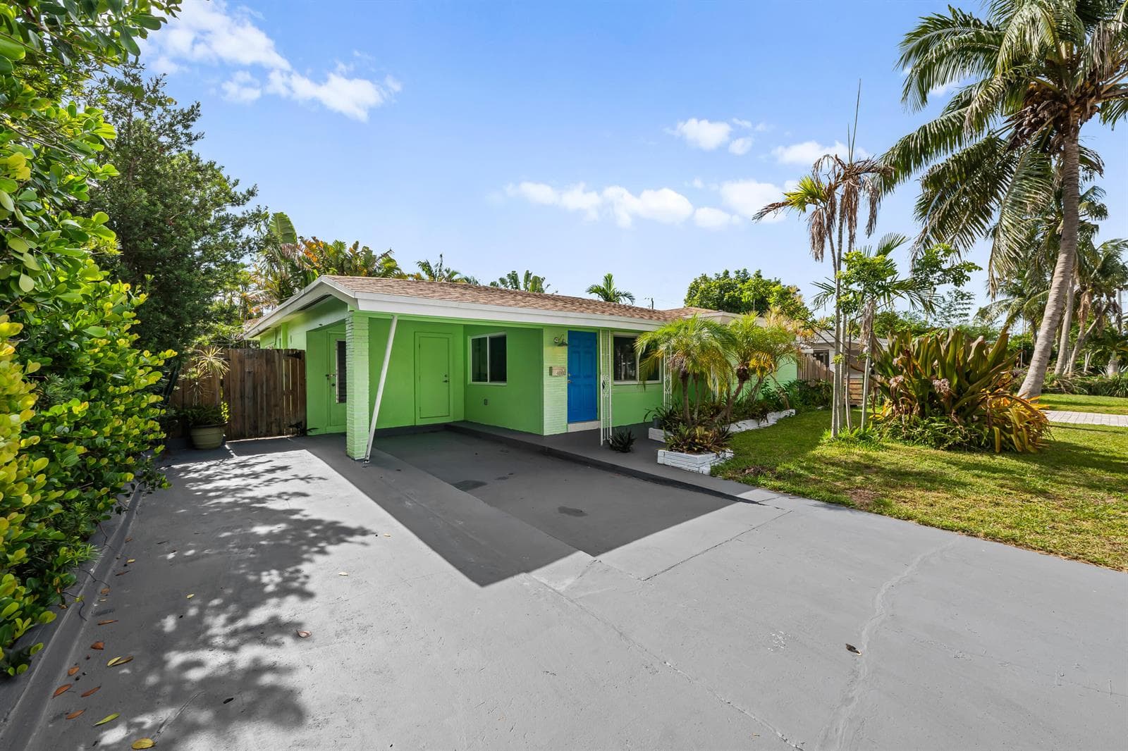 4860 NE 6th Avenue, Oakland Park, FL 33334 photo 4