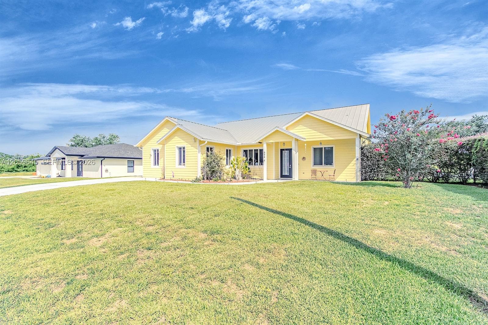 374 Parker St NE, Lake Placid, FL 33852 photo 3