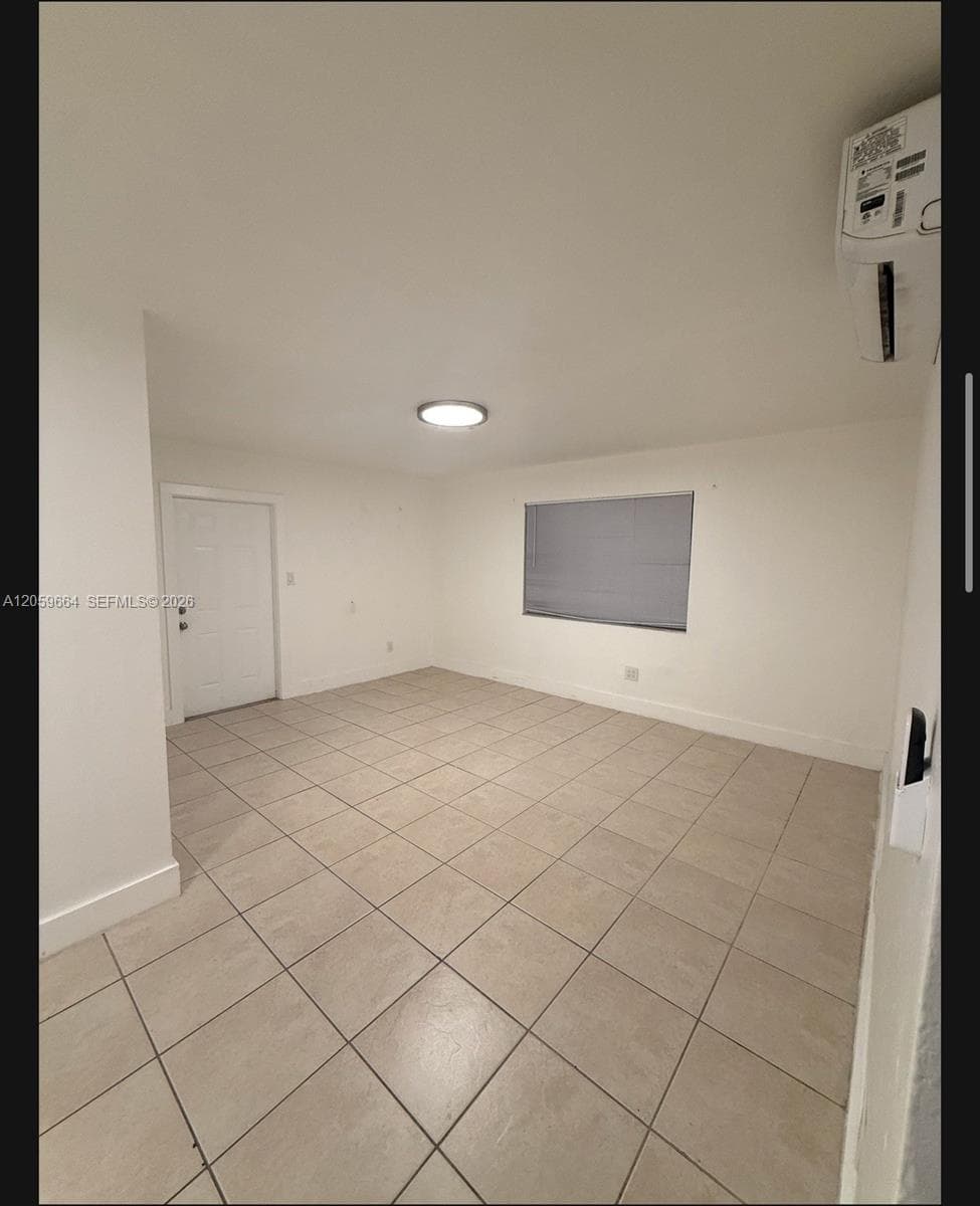 1979 N Glades Dr # 04, North Miami Beach, FL 33162 photo 3