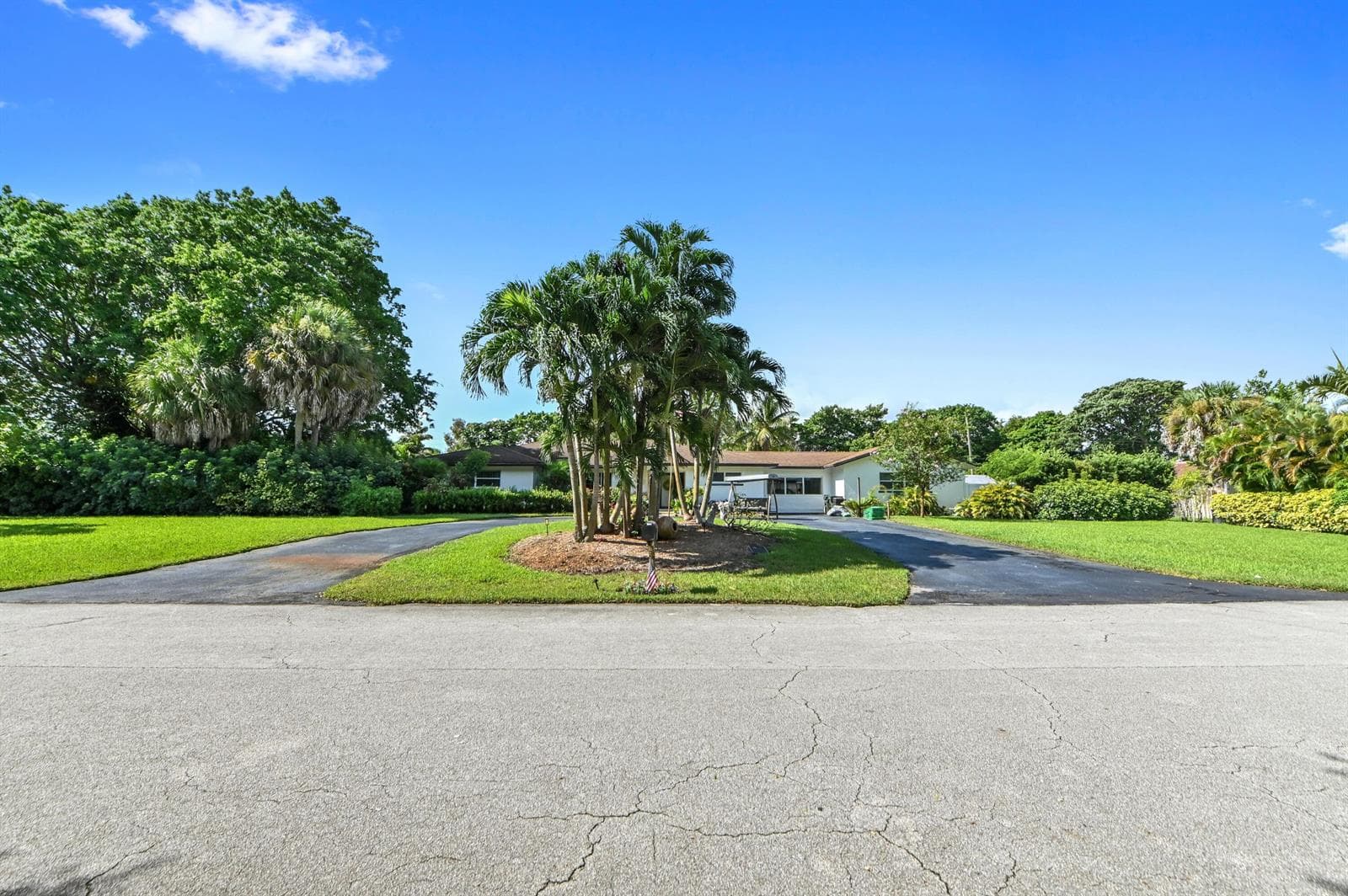 4580 Glenwood Drive, Coconut Creek, FL 33066 photo 3