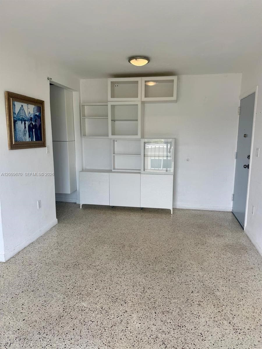 1736 SW 19th St # 404, Miami, FL 33145 photo 2
