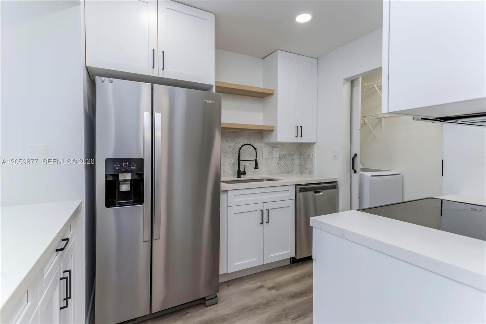 931 NE 199th St # 201-22, Miami, FL 33179 photo 2
