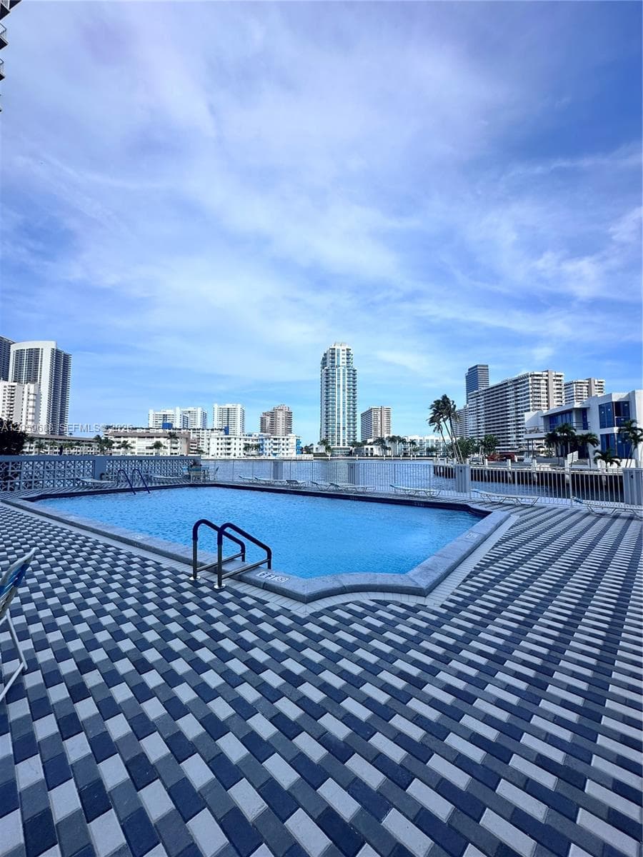 137 Golden Isles Dr # 512, Hallandale Beach, FL 33009 photo 2