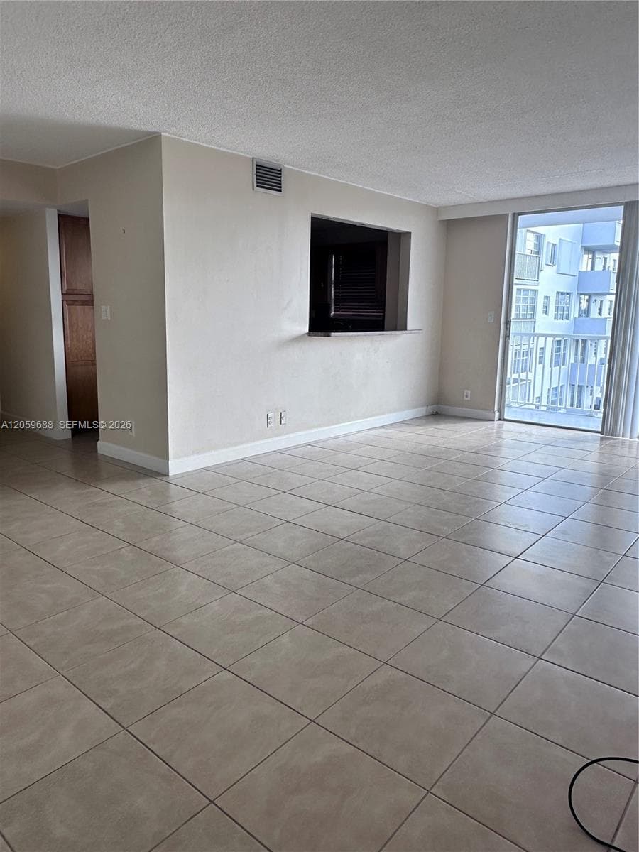 137 Golden Isles Dr # 512, Hallandale Beach, FL 33009 photo 3