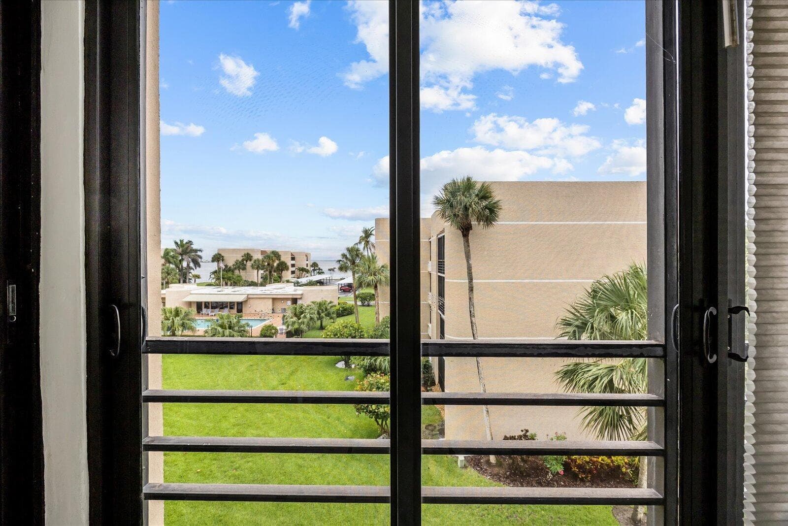3452 NE Causeway Boulevard NE # 17-404, Jensen Beach, FL 34957 photo 2