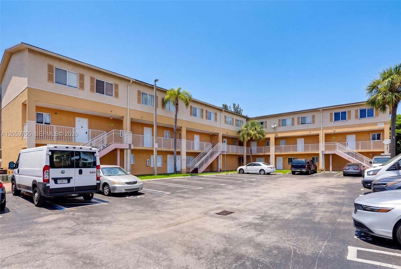 6225 KENDALE LAKES CIR # 253, Miami, FL 33183