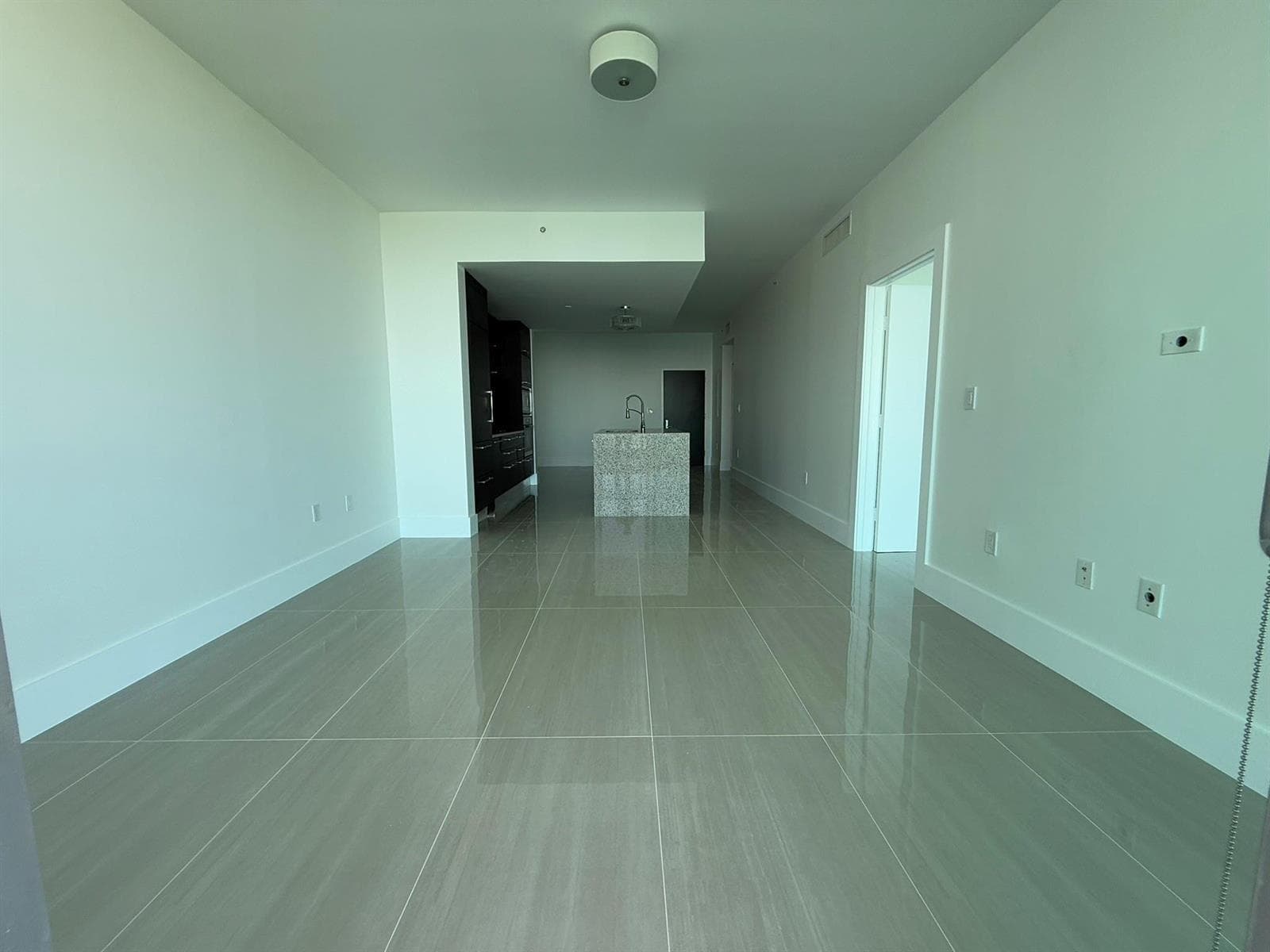 900 Biscayne Boulevard # 2807, Miami, FL 33132 photo 2