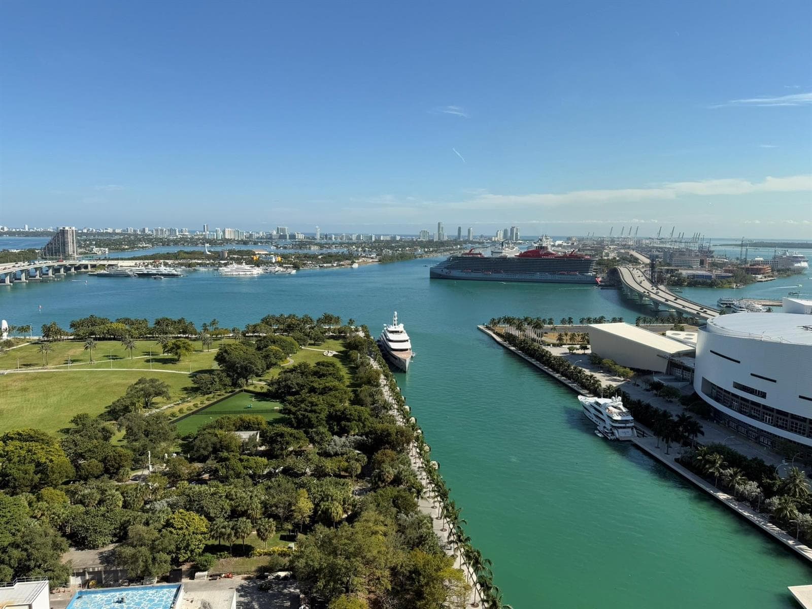 900 Biscayne Boulevard # 2807, Miami, FL 33132