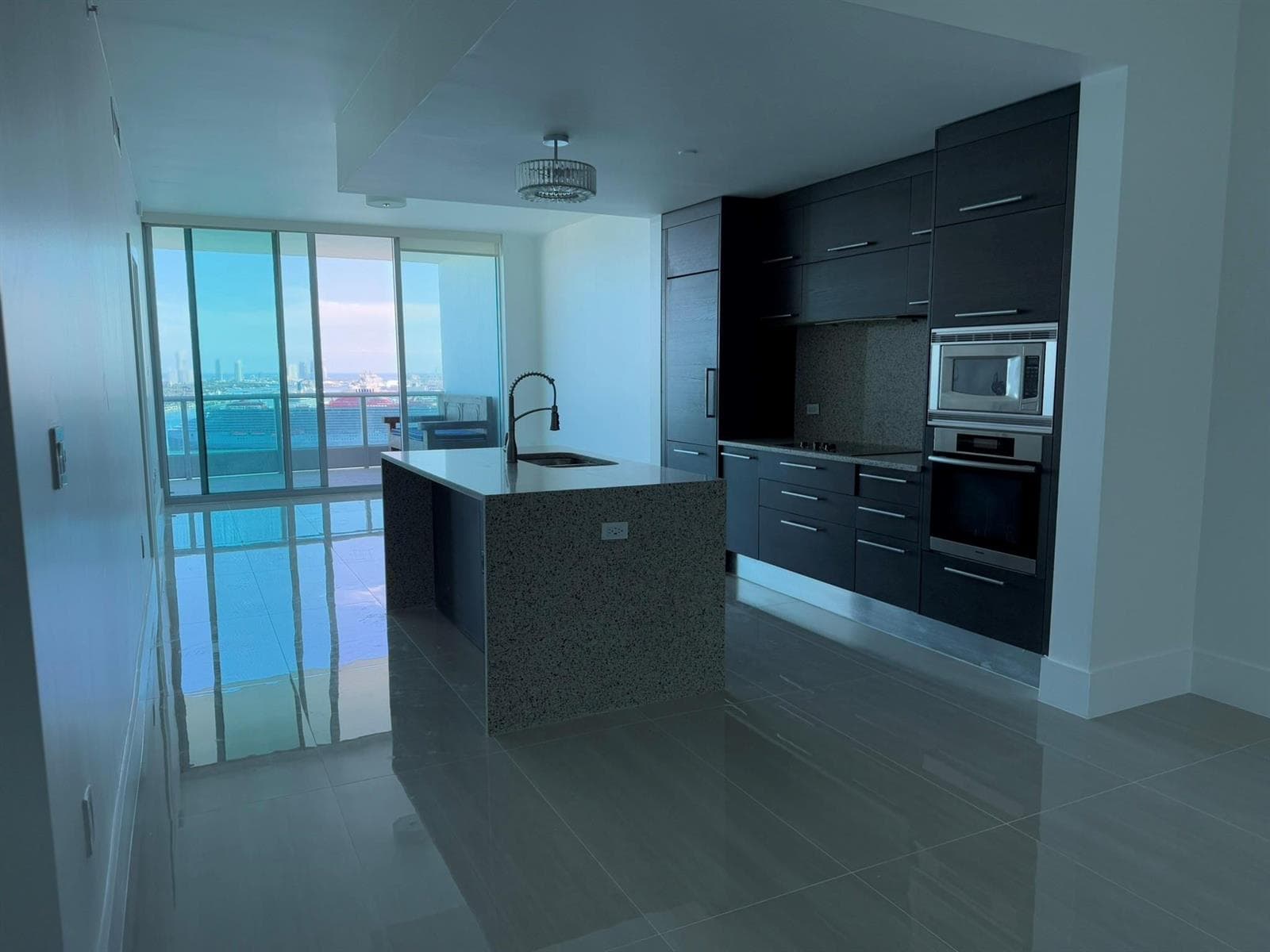 900 Biscayne Boulevard # 2807, Miami, FL 33132 photo 4