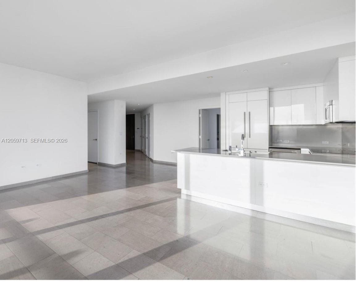 88 SW 7th St # 2902, Miami, FL 33130 photo 3