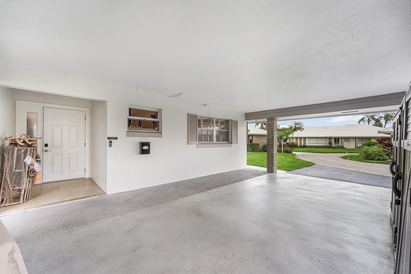 362 Yorktowne Circle, Atlantis, FL 33462 photo 4