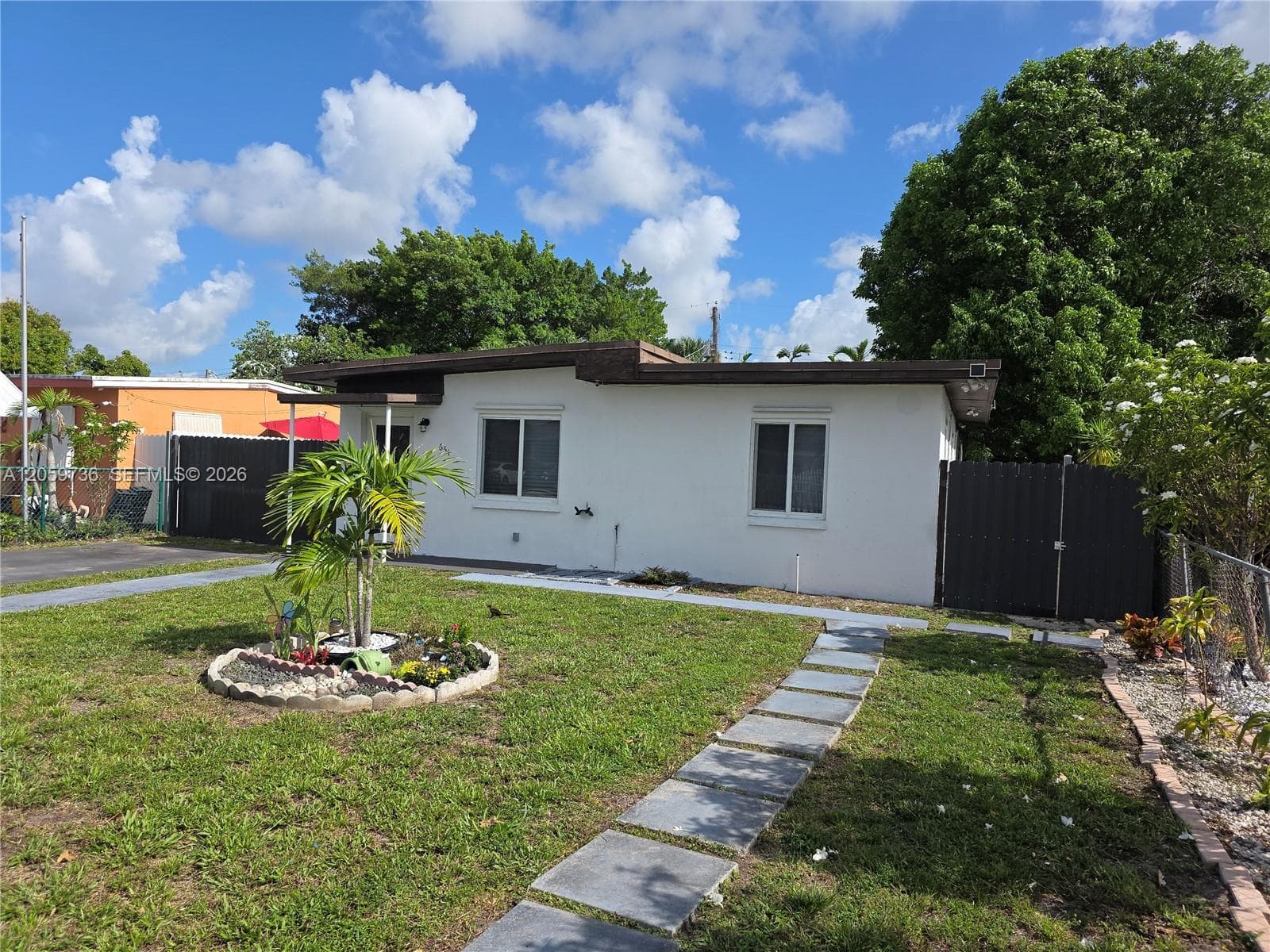 651 E 48th St, Hialeah, FL 33013 photo 3