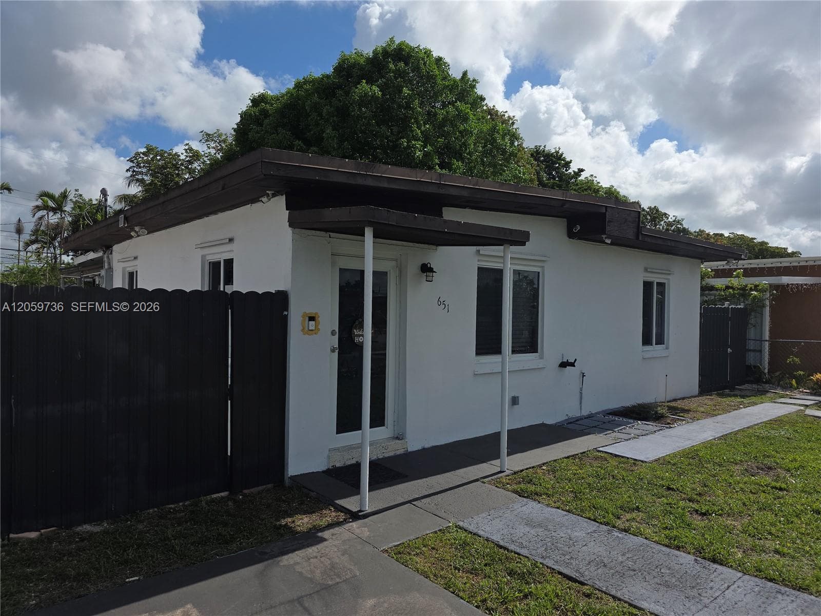 651 E 48th St, Hialeah, FL 33013 photo 4