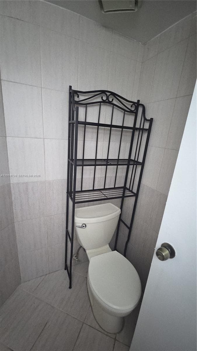 9437 Fontainebleau Blvd # 202, Miami, FL 33172 photo 4