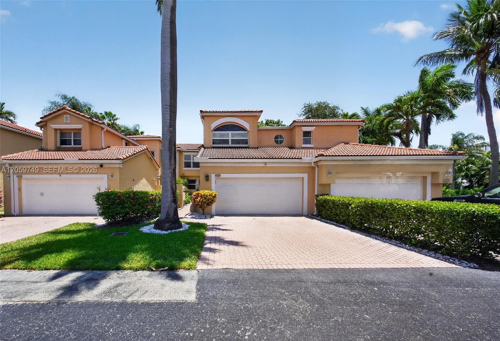 21007 NE 34th PL # 21007, Aventura, FL 33180 photo 2