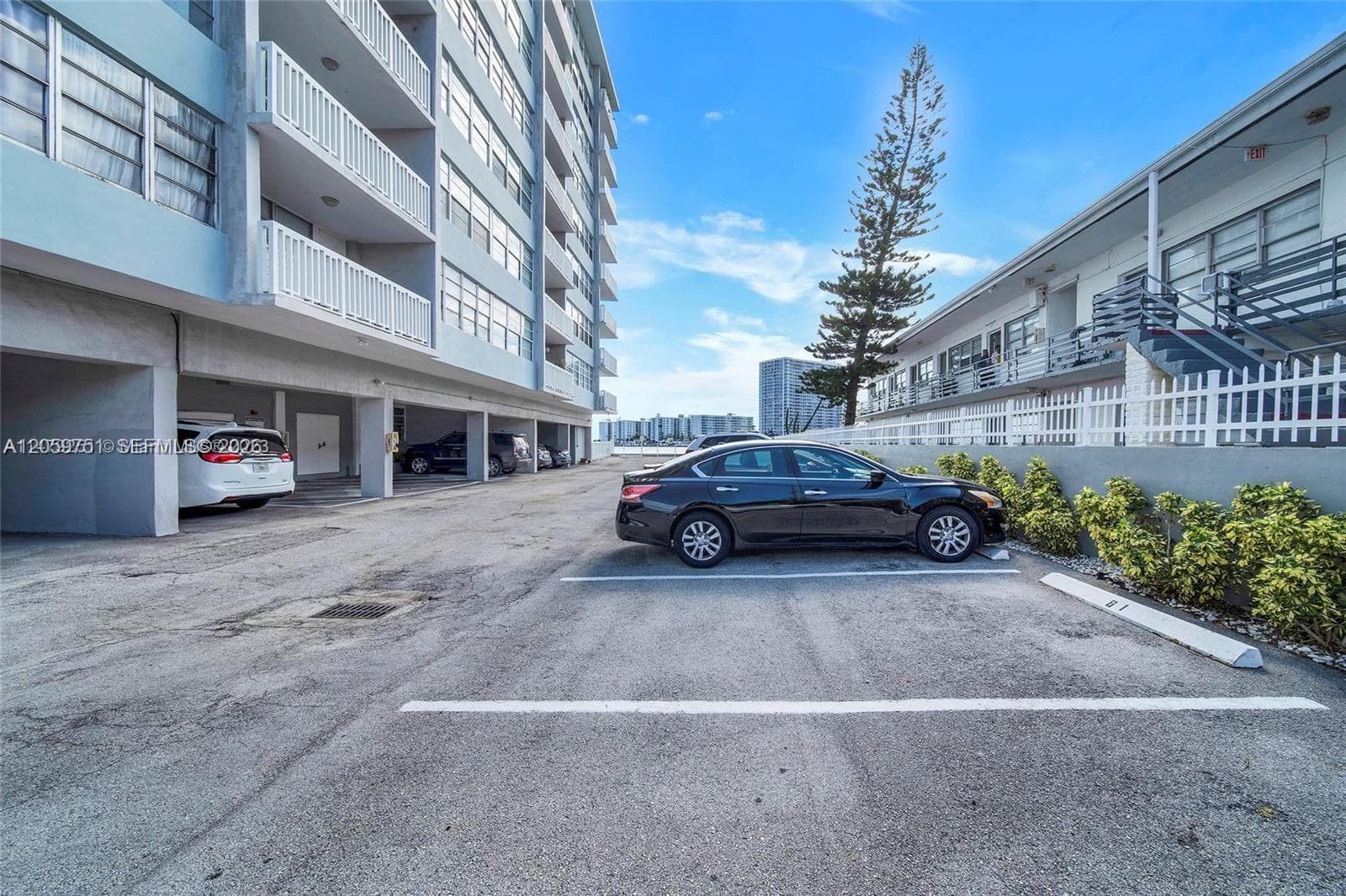 2016 Bay Dr # 304, Miami Beach, FL 33141 photo 2