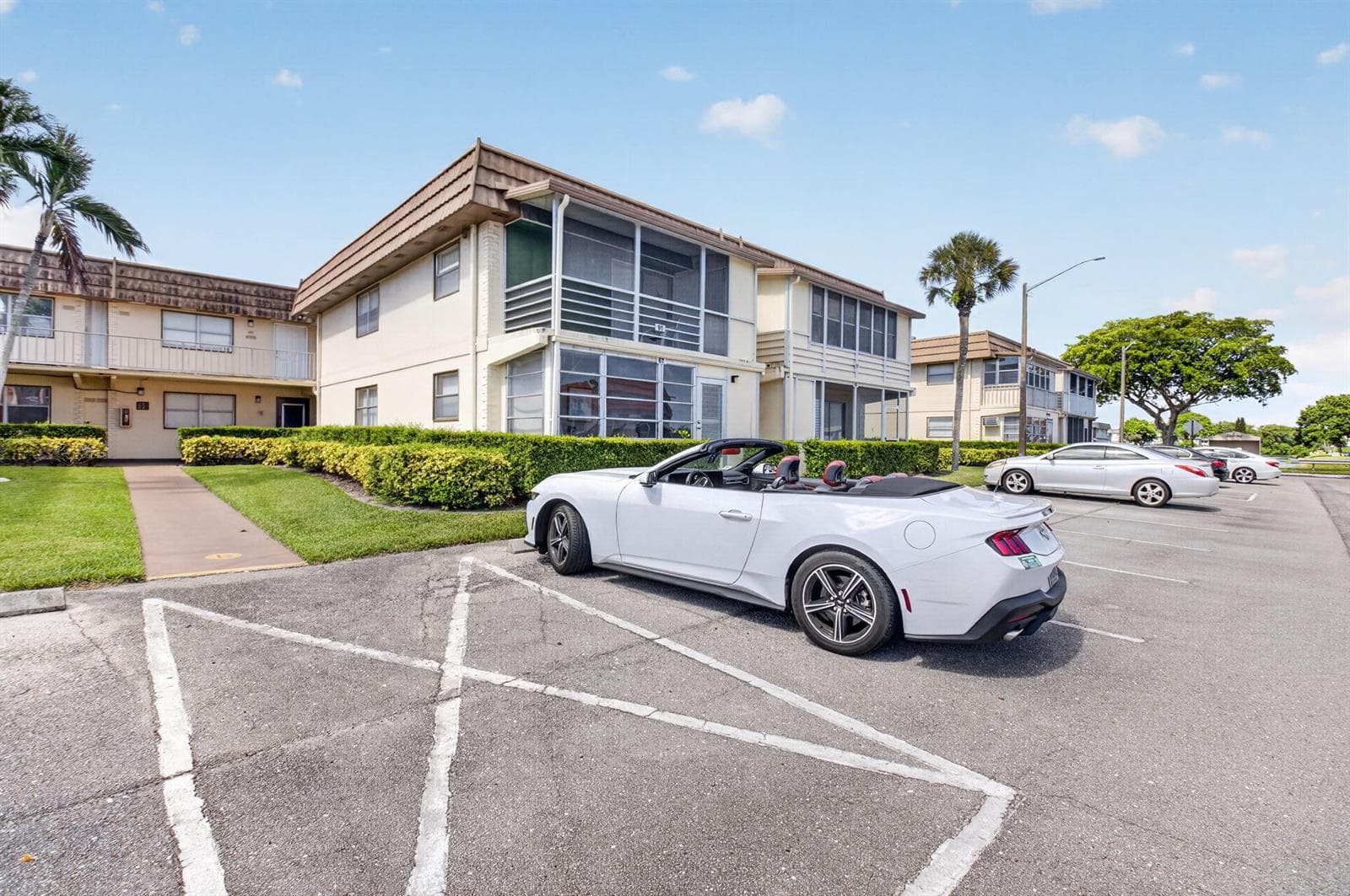 65 Saxony B, Delray Beach, FL 33446